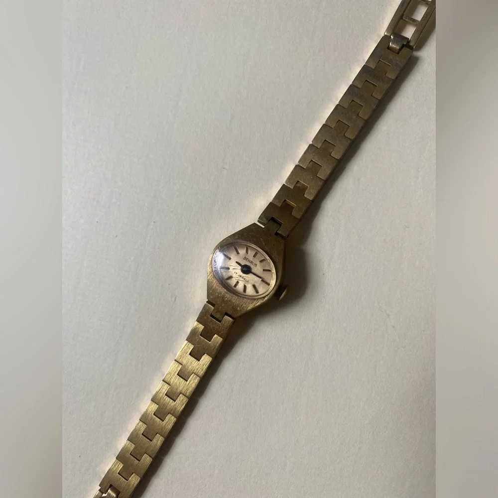 Gold Tone Benrus Women's Bracelet Watch Vintage Works